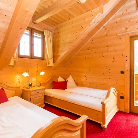Ortners Chalet Chalet Bad Kleinkirchheim